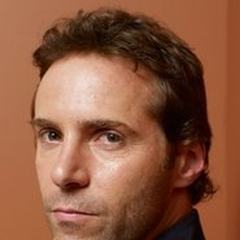 Alessandro Nivola