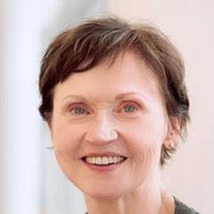 Caroline Kava
