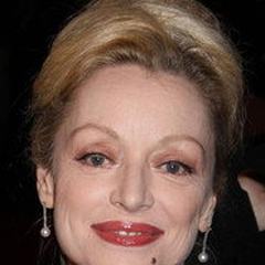 Caroline Silhol