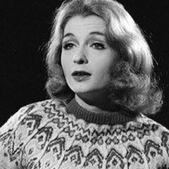 Carrie Nye