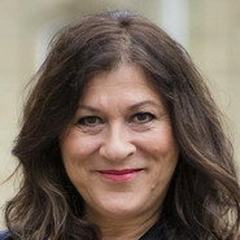 Eva Mattes