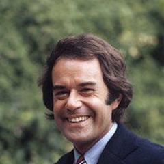Laurence Luckinbill