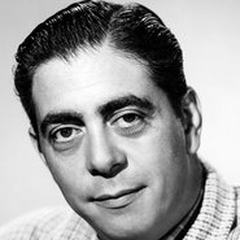 Robert Strauss