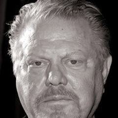 William Lucking